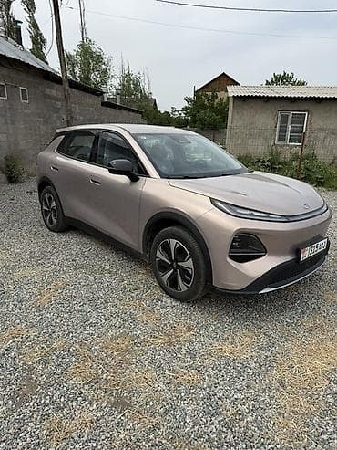 Changan: Changan Qiyuan Q05: 2026 г., 1 л, Автомат, Электромобиль, Кроссовер — 2