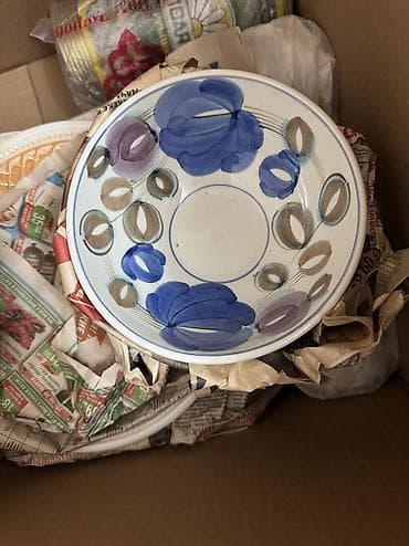 Продается блюда 
Салатники советские 
В отличном качестве и состоянии — 4