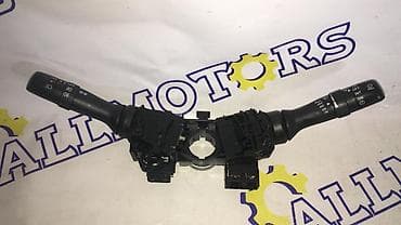 Toyota Prius 20, гитара