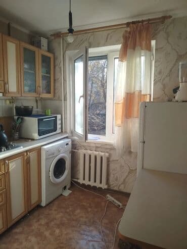 Сниму комнату: Ищем третью девочку в комнату(зал). Квартира находится в 11мкр — 2