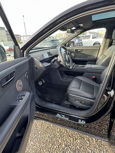 Toyota bZ3X: 2025 г., Автомат, Электромобиль, Кроссовер — 5