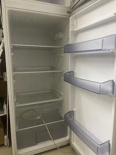 mac mini: Холодильник BEKO с верхней морозильной камерой, 160 см Верхняя полка — 4