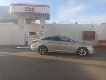 электрокар седан: Hyundai Sonata: 2012 г., Газ, Седан — 3
