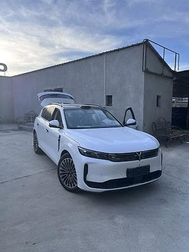 авто гаджеты: Voyah Бесплатно: 2026 г., Автомат, Гибрид, Кроссовер — 6