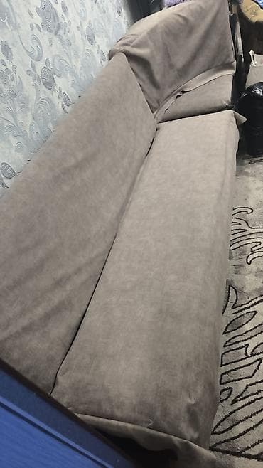 Прямой диван