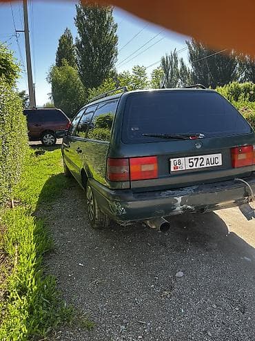 Volkswagen Passat Variant: 1995 г., 1.8 л, Кол менен иштөөчү, Бензин, Универсал — 3