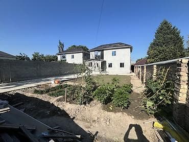 Аренда домов: Продаётся частный дом с большим участком и садом. Характеристики: - — 1