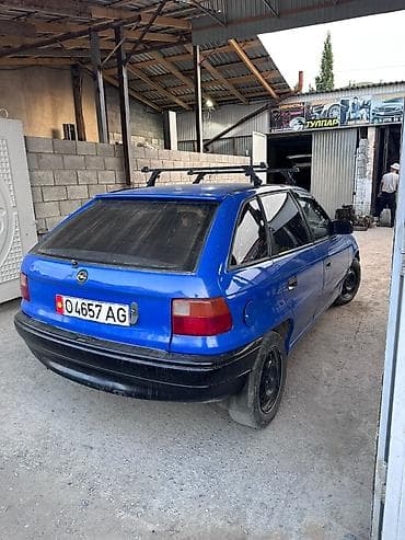 gps treker: Opel Astra: 1992 г., Хэтчбэк — 4