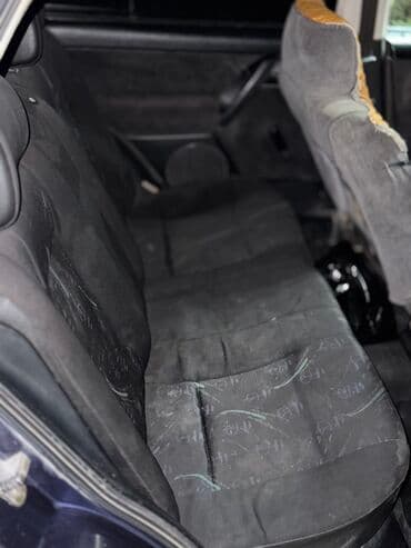 golf plus: Volkswagen Golf: 1994 г., 1.6 л, Механика, Бензин, Хэтчбэк — 7