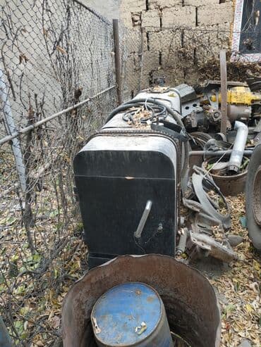 фит бачок: Продаю дополнительный бак 600л.с инструментальным отсеком (закабинный) — 2