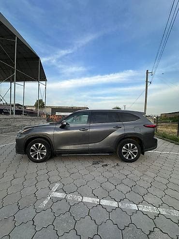 тойота сера: Toyota Highlander: 2021 г., 3.5 л, Автомат, Бензин, Внедорожник — 7