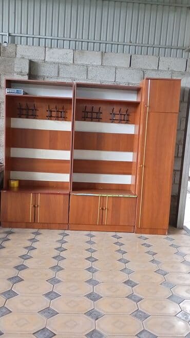 детская мебель столы и стулья: Шкафы для одежды — 1