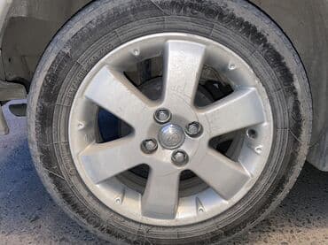 японка машина: Toyota ist: 2002 г., 1.5 л, Автомат, Бензин, Хэтчбэк — 7