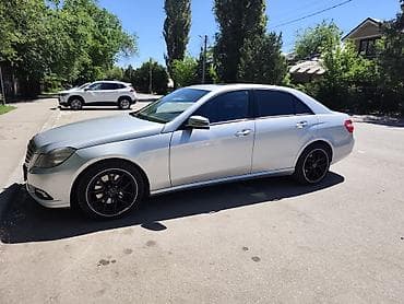 Mercedes-Benz E-Class: 2010 г., 3.5 л, Автомат, Бензин, Седан