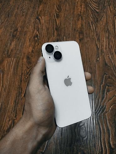 Техника и электроника: IPhone 13, Б/у, 128 ГБ, Белый, 86 % — 2