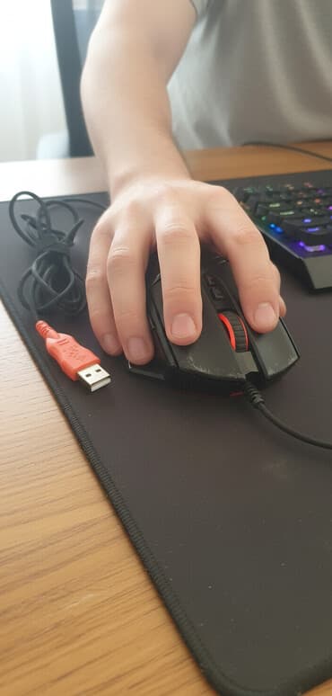 компютерный: Игровая проводная мышь A4Tech (Bloody) V7 - Подключение: USB (кабель в — 1