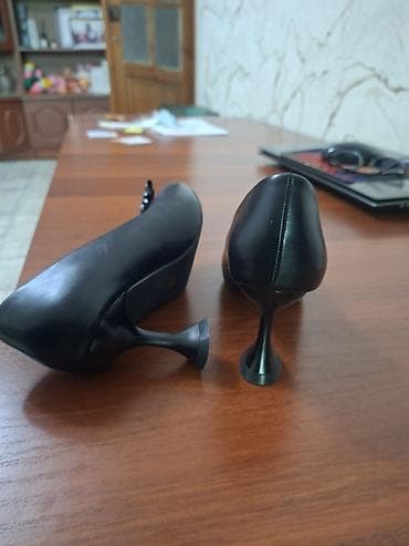 колодка для обуви: Туфли, 37, Новый, цвет - Черный — 4