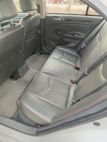 купить бу электромобиль из китая: BYD : 2019 г., Вариатор, Электромобиль, Седан — 6