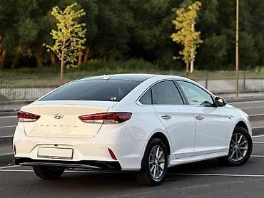 Hyundai Sonata: 2021 г., 2 л, Автомат, Газ, Седан — 2
