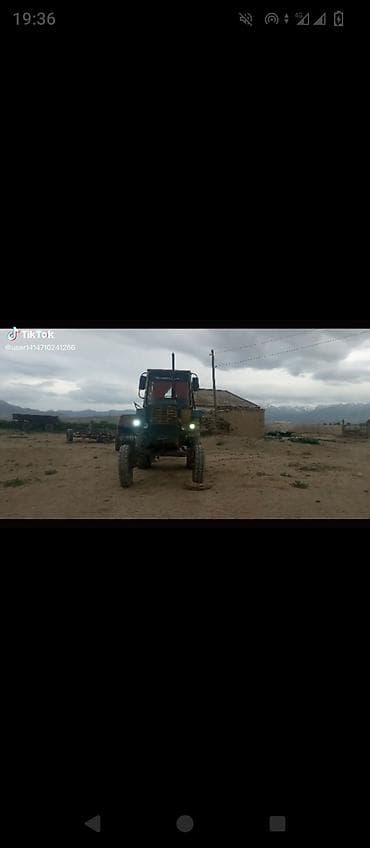 мтз 820: Трактор колесный с кабиной, рабочая техника для сельхозработ — 2