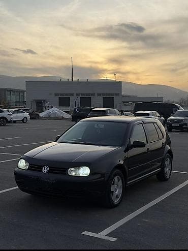 x5 2004: Volkswagen Golf: 2000 г., 2 л, Механика, Бензин, Хэтчбэк — 2