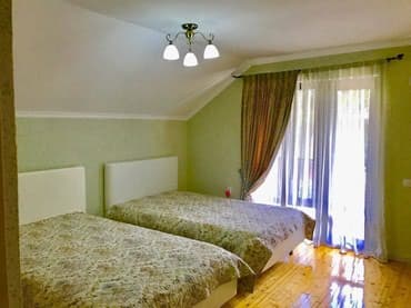 гостевой дом шоколад иссык куль: Коттедж 14 расположен в пансионате "Лазурный берег" на берегу озера — 6