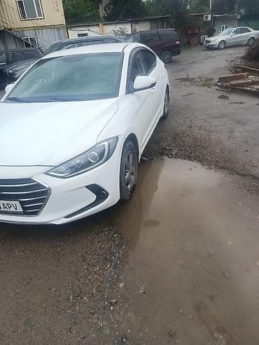 Hyundai Avante: 2018 г., 1.6 л, Автомат, Бензин, Седан