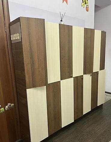 Баяны: Фортепиано «Беларусь», вертикальное, черного цвета. Особенности: - — 1