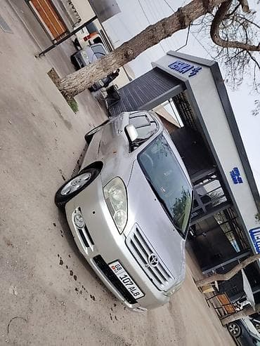 Toyota: Toyota Ipsum: 2002 г., 2.4 л, Автомат, Газ, Минивэн — 2