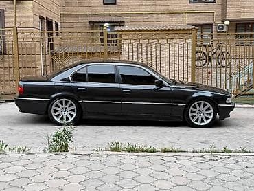 bud e9: BMW 7 series: 1997 г., 3.5 л, Автомат, Газ, Седан — 4