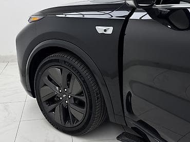 sprinter 2 9: Lixiang L9: 2024 г., 1.5 л, Автомат, Электромобиль, Кроссовер — 8