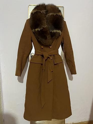 Двубортное пальто миди с поясом и объемным меховым воротником Покупала