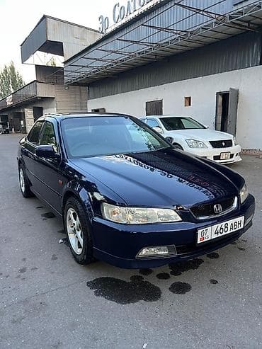 зеркело: Honda Accord: 2000 г., Автомат, Бензин, Седан — 4