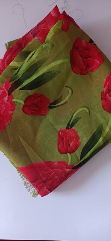 щивений машина: Ткань 
Шифон 2.5 метра, ширина 1.5 метра, цвет зелёный с тюльпанами — 1