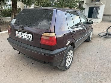 camry 2020: Volkswagen Golf: 1993 г., Механика, Хэтчбэк — 7