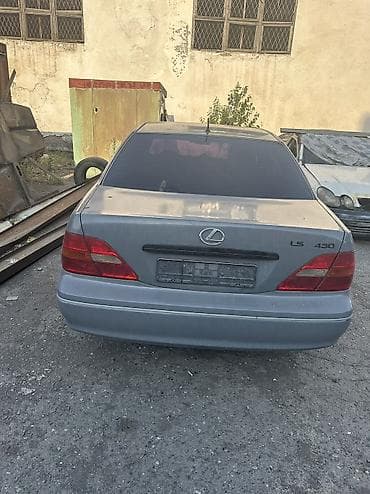 гур на нива: Toyota Celsior: 2003 г., Бензин — 1
