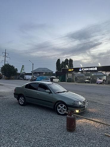 тайота: Toyota Avensis: 2003 г., 1.8 л, Механика, Бензин, Седан — 8