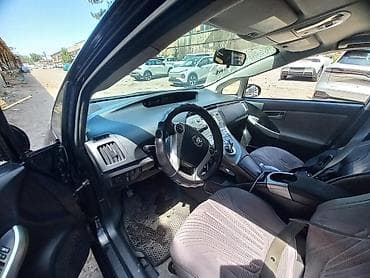 byd leopard: Toyota Prius: 2015 г., 1.8 л, Автомат, Гибрид, Хэтчбэк — 5
