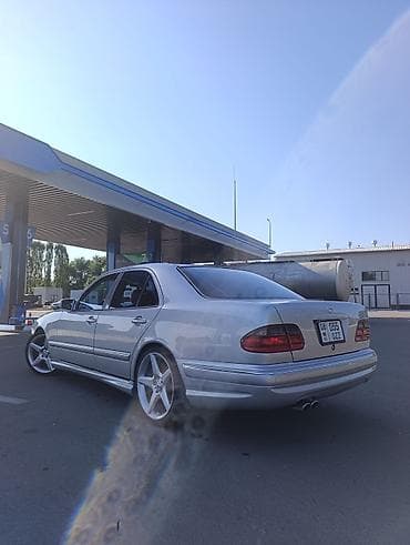 Транспорт: Mercedes-Benz E-Class: 2002 г., 3.2 л, Автомат, Бензин, Седан — 2
