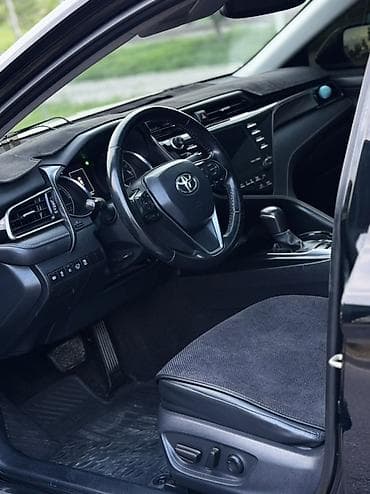 e2 byd: Toyota Camry: 2019 г., 2.5 л, Автомат, Гибрид, Седан — 6