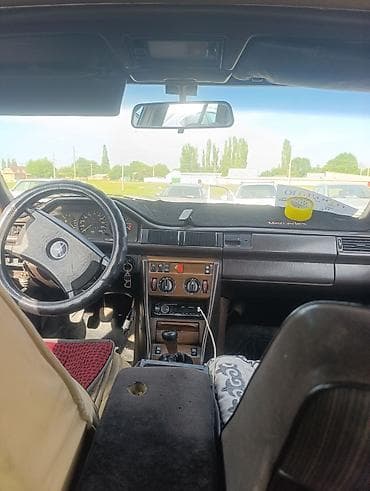 subaru 2019: Mercedes-Benz W124: 1988 г., Универсал — 6