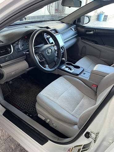 golf variant: Toyota Camry: 2013 г., 2.5 л, Автомат, Бензин, Седан — 4