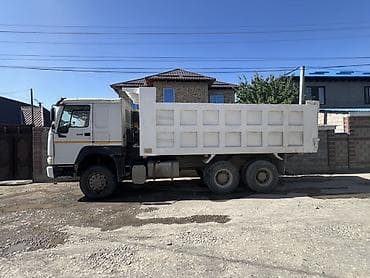 козырек 124: Грузовик, Howo, Стандарт, Б/у — 2