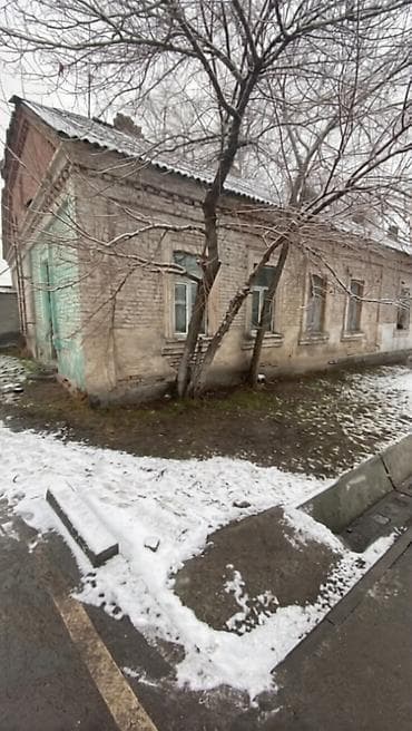 Квартиры: 1 комната, 27 м², Интергельпо Малосемейка, 1 этаж, Требуется ремонт — 2