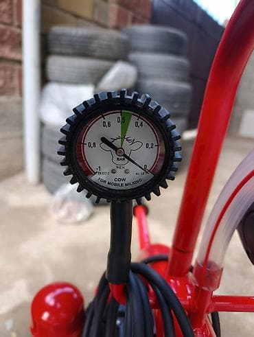 молочный танк: Продаю в идеальном состоянии турецкий доильный аппарат для коров.почти — 6