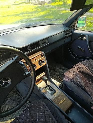 aion v plus: Mercedes-Benz W124: 1996 г., 2 л, Автомат, Бензин, Седан — 6