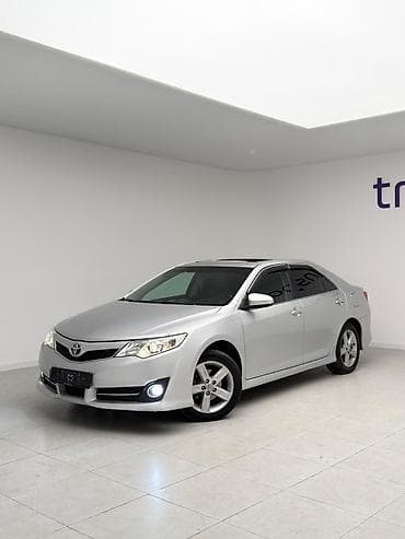 Toyota Camry: 2011 г., Автомат, Бензин, Седан
