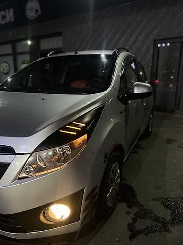 v klass: Chevrolet Spark: 2011 г., 1 л, Механика, Бензин, Хэтчбэк — 6