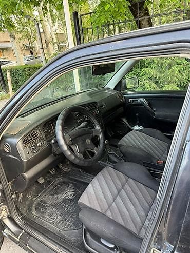 замок бардачка гольф 3: Volkswagen Golf: 1994 г., 1.8 л, Механика, Бензин, Хэтчбэк — 6
