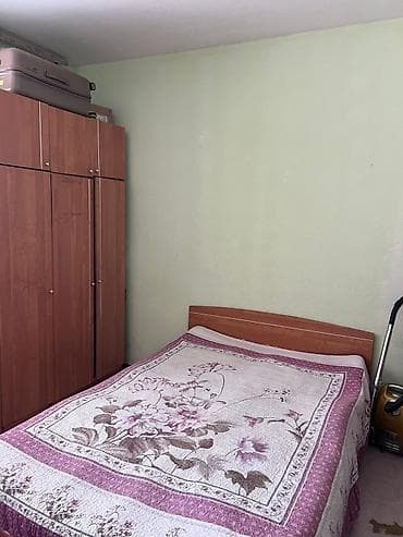 дом полечудес: 3 комнаты, 65 м², 105 серия, 1 этаж, Старый ремонт — 4